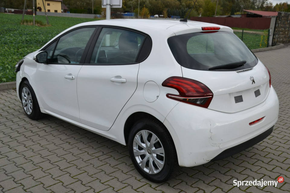 Peugeot 208 15 bluehdi 100 tablet 2osobowy uszkodzony Kęty