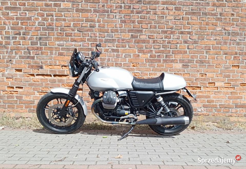Moto guzzi v7 Stone 2013 r 750cm3 wielkopolskie