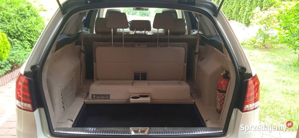 Mercedes E350 7osobowy niski przebieg sprzedam