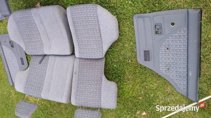 Polonez Caro Atu siedzenia kanapa fotele Wyposażenie wnętrza Stalowa Wola