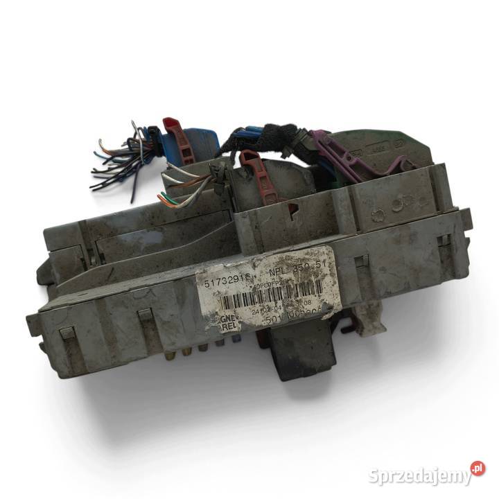 SKRZYNKA BEZPIECZNIKÓW BSI Fiat Idea 51732916 osobowe Chełm