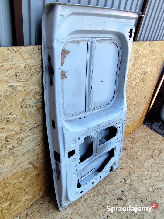 RENAULT TRAFIC IV 4 DRZWI PRAWE TYŁ TYLNE PRAWY Przemęt