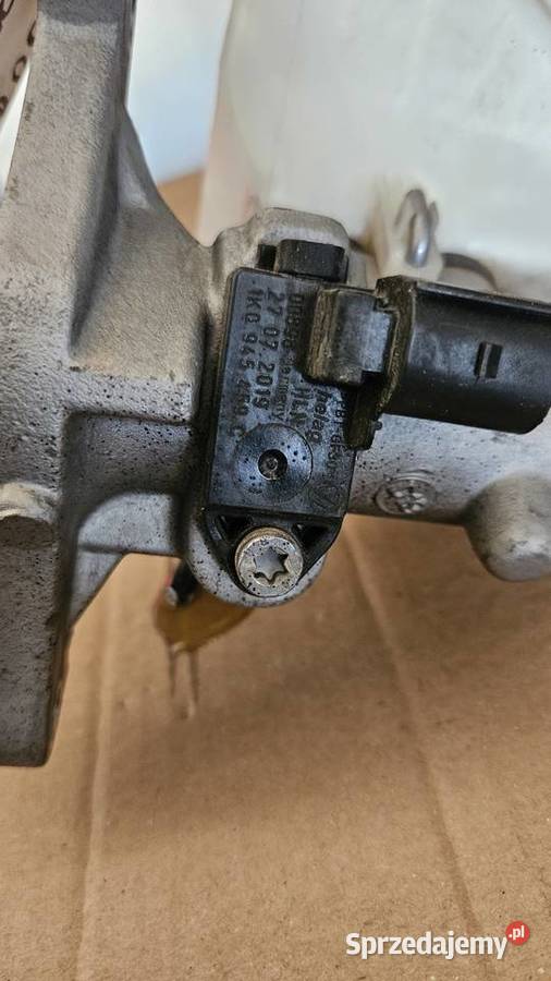 Pompa hamulcowa ze zbiorniczkiem wyrównawczym VW