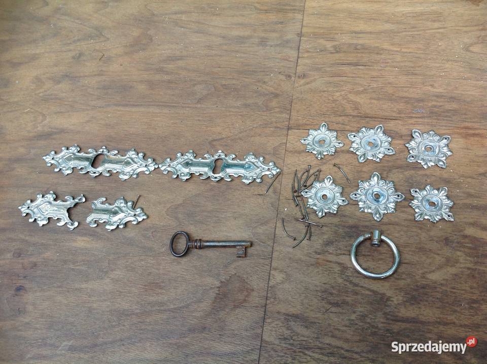 Drewniana Komoda z Szufladami Orzech Antyk Nowa Sól