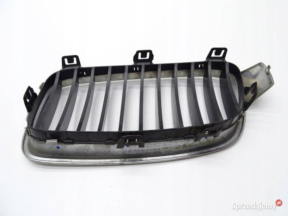 ATRAPA GRILL NERKA PRAWY PRAWA PRZÓD PRZEDNIA
