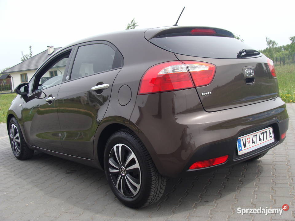 KIA RIO 12 86 benzyna sprowadzony isofix Rok produkcji 2011 mazowieckie Radom