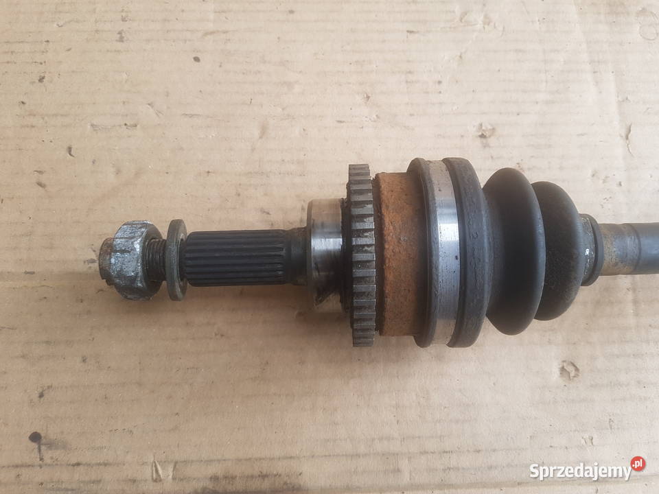 Suzuki Liana tylne półosie przeguby napędowe tył Legnica