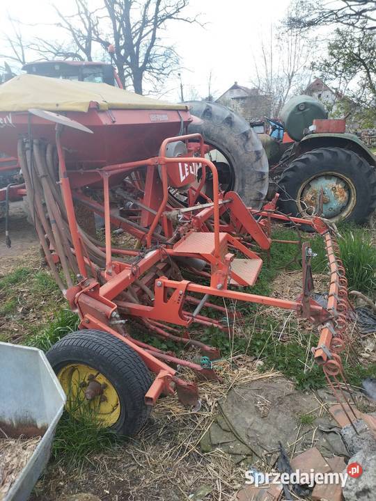 Siewnik pneumatyczny Lely dolnośląskie Świdnica sprzedam