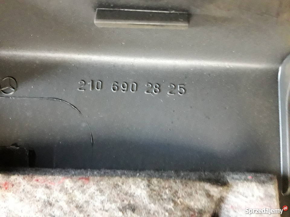 2106902825 TAPICERKA WEWNĘTRZNA MERCEDES W210 śląskie Częstochowa