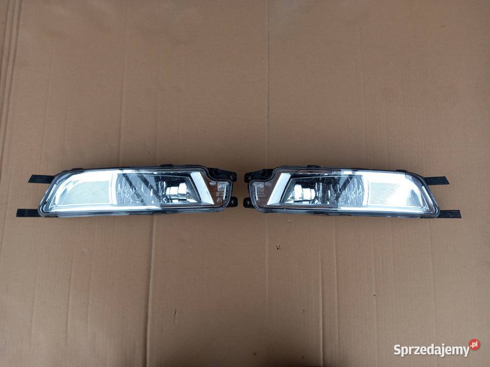 VW Passat B8 Lampa przeciwmgielna halogen LP Bukownica