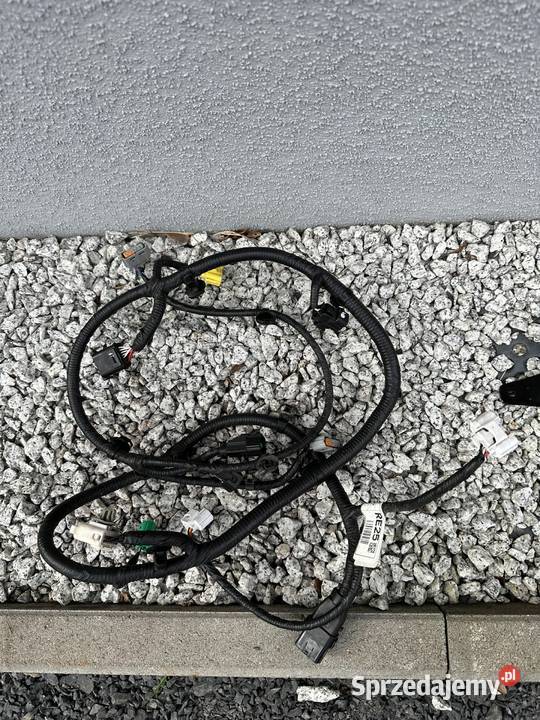 GT016 KIA CEED III KOMBI 2021R WIĄZKA PDC TYŁ Mirsk