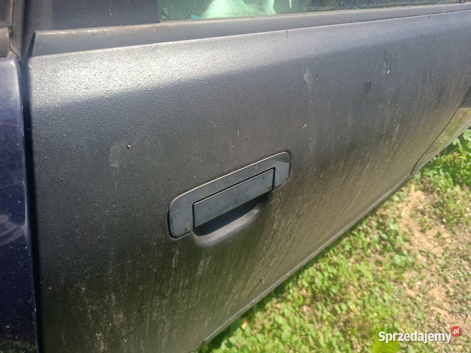 Drzwi Gołe Prawy Tył Czarne Audi A4 B5 a43 osobowe Myszków