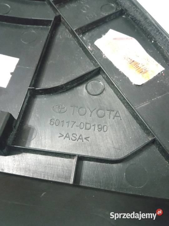 Toyota Yaris III trójkątosłona błotnika prawa