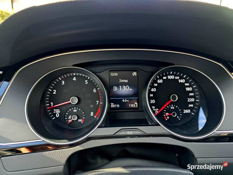 VOLKSWAGEN PASSAT EVO Business 15 TSI 150 Będzin