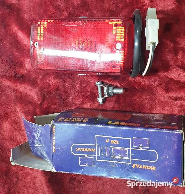 Lampa tylna do Fiata 126p nowa oryginał Reszel sprzedam