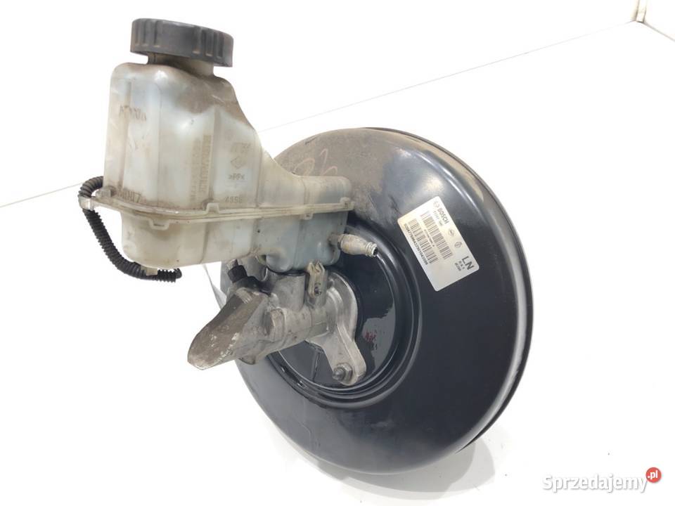 SERWO HAMULCOWE RENAULT MEGANE IV 472104789R osobowe