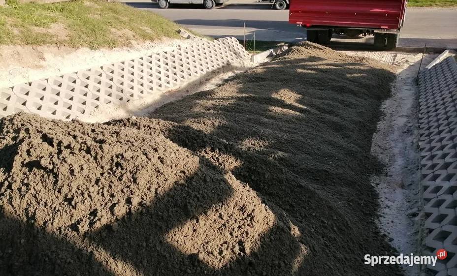 Beton półsuchy zaprawy transport mała wywrotka małopolskie Kraków