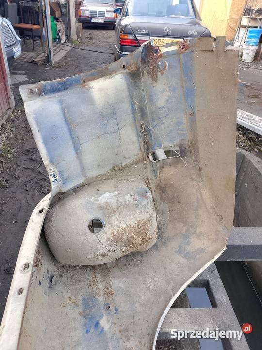 Sprzedam błotnik Mercedes 114 115 pierwsza seria osobowe Błotniki śląskie Suszec