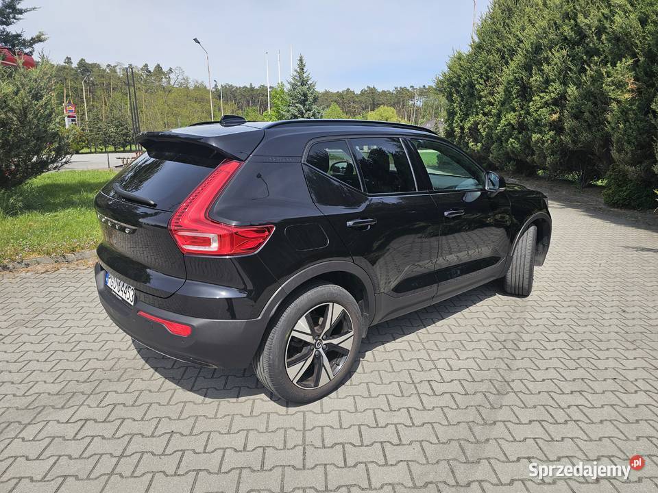 Volvo xc 40 2022r 15 plugin 211 koni wersja asystent pasa ruchu Grodzisk Wielkopolski