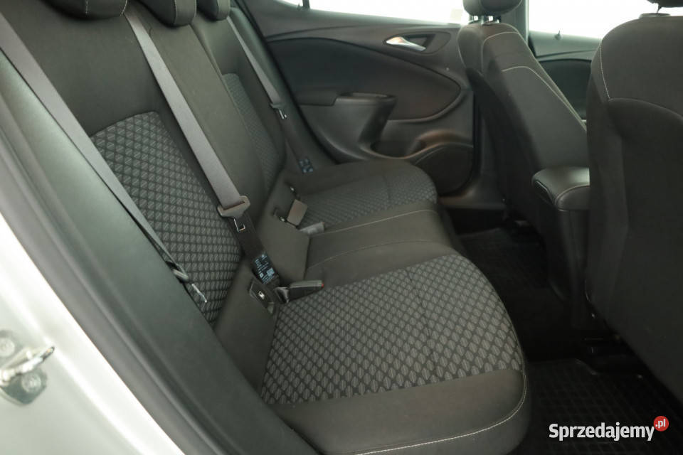 Opel Astra 12 Turbo asystent pasa ruchu Piaseczno