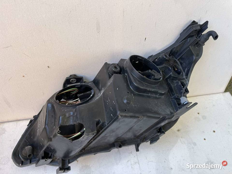 BMW E60 PRAWA OBUDOWA LAMPY Lampy przednie Ostroróg