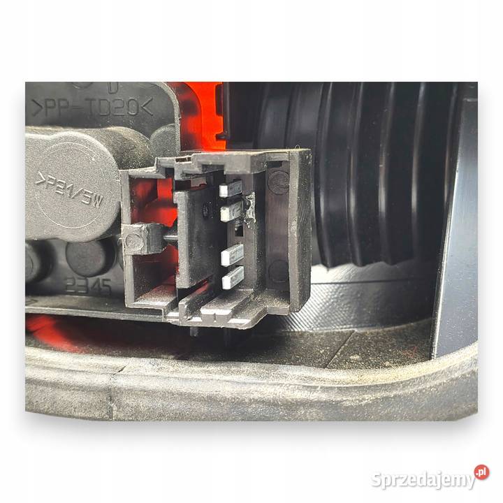 LAMPA PRAWA Renault Laguna II 20012005 tylna Chełm sprzedam