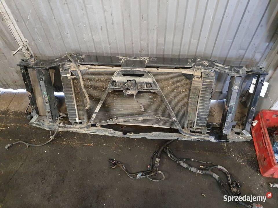 PAS PRZEDNI CADILLAC ESCALADE ESV osobowe Lipno