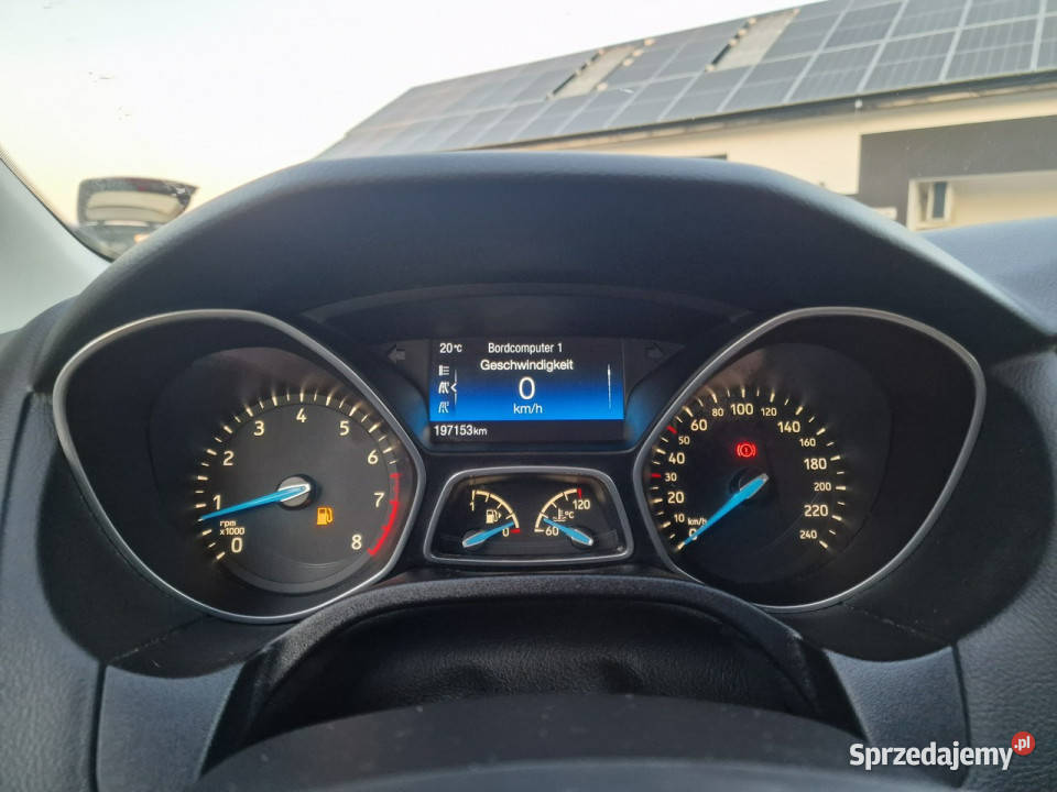 Ford Focus BEZWYPADKOWY duża nawi SYNC nowy nieuszkodzony Focus Czarnków