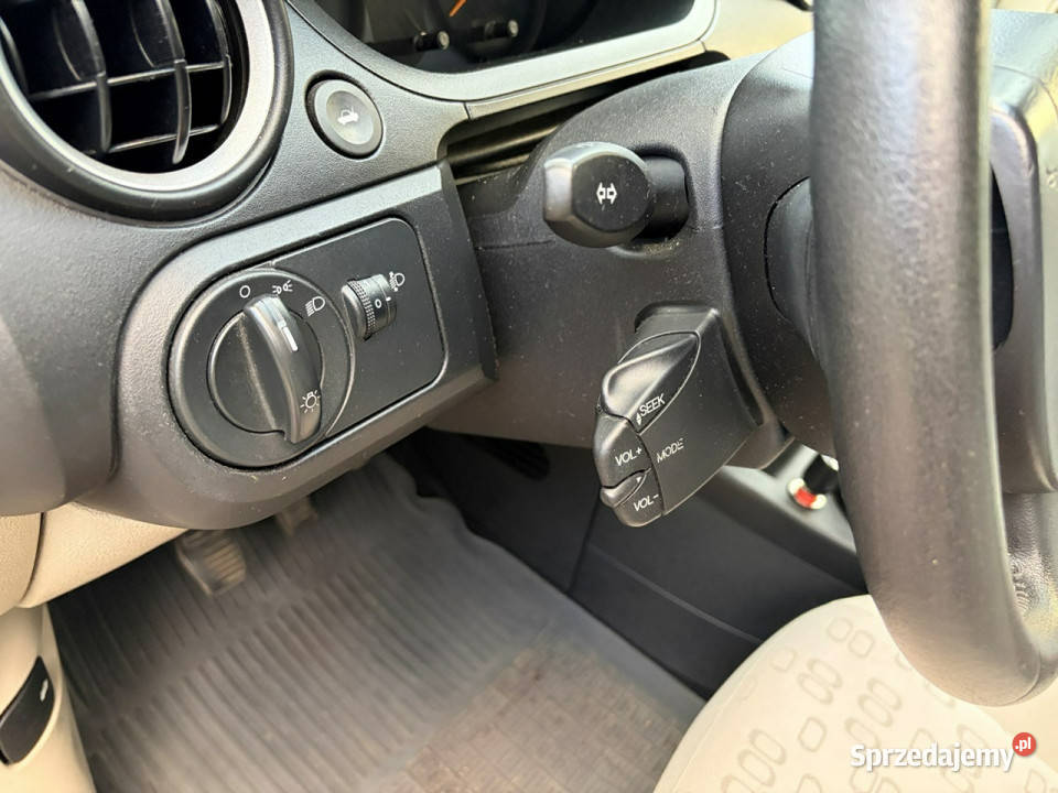 Ford Fiesta 14 benzyna 80 5 drzwi Klimatyzacja Lipówki