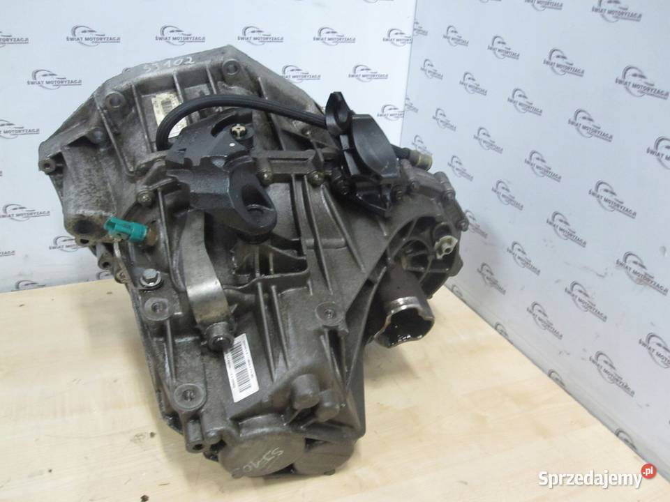 SCENIC 16 16V 10r K4M858 110 142 Manualna Skrzynie biegów manualne Kielce