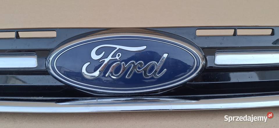 FORD KUGA MK2 ESCAPE GRILL ATRAPA CHŁODNICY sprzedam