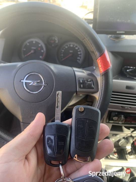 Dorabianie Kluczy Opel Insignia Astra Mokka wielkopolskie Poznań
