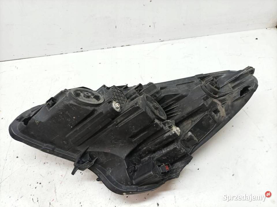 LAMPA PRZÓD PRAWA EU USZKODZONA 39108223RH Opel Rok produkcji 2018 sprzedam
