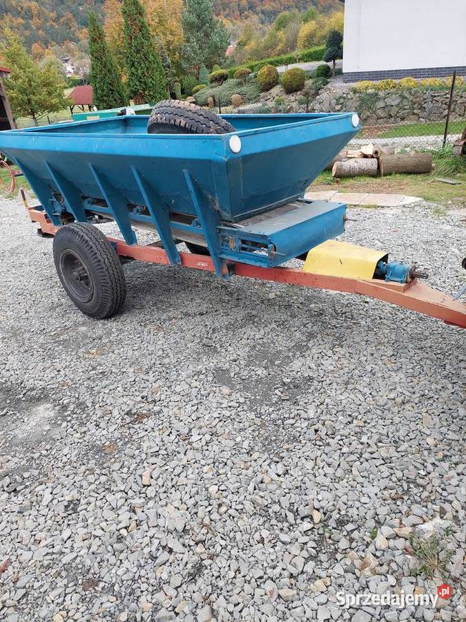 Rozsiewacz wapna rcw3 nieuszkodzony Świnna