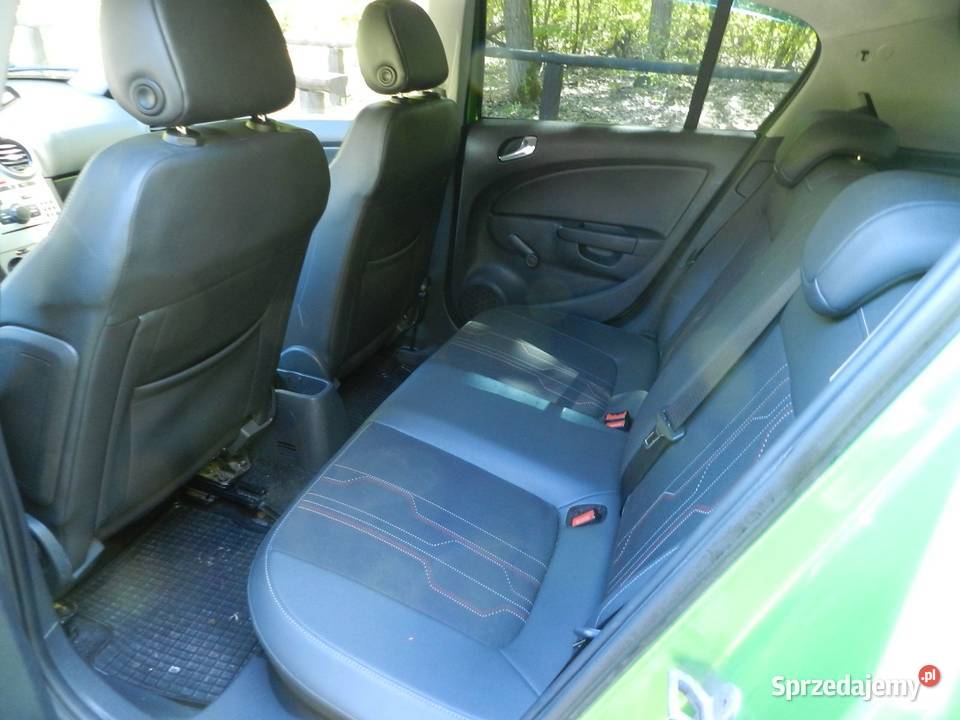 Opel Corsa D benzyna 14 100 5drzwi klima Livt Hatchback