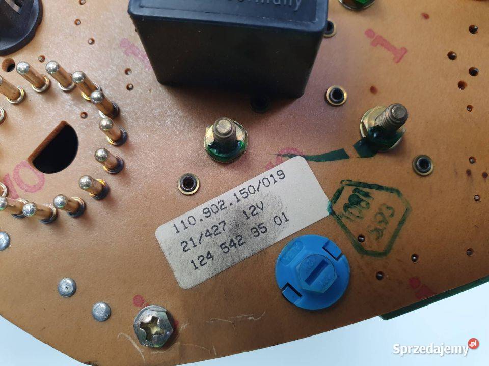 LICZNIK ZEGAR MERCEDES W124 1245433821 osobowe sprzedam