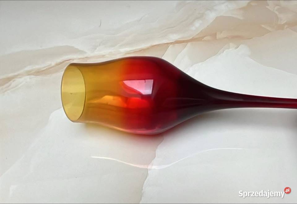 Kielich w czerwieni Projekt Zbigniew Horbowy