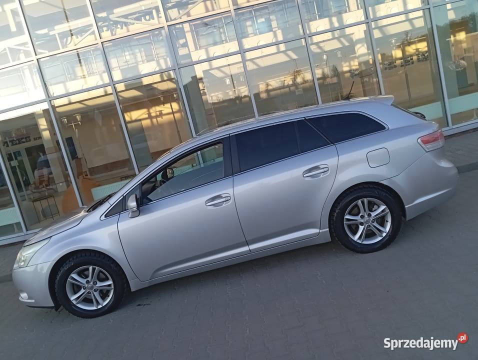 TOYOTA AVENSIS 20 D 4D STAN ZAREJESTROWANA 1KM Gostynin