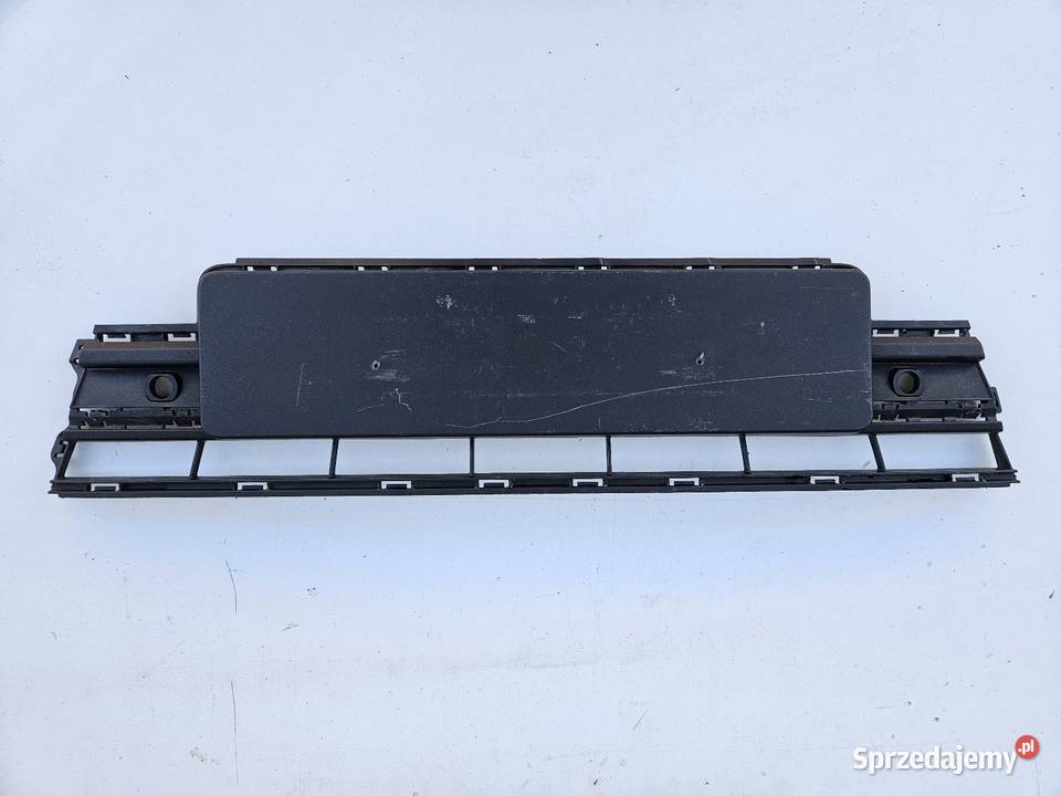VW TRANSPORTER T6 LIFT KRATKA ŚRODKOWA ZDERZAKA osobowe wielkopolskie