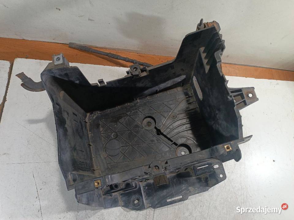 PODSTAWA AKUMULATORA RENAULT MEGANE III Motoryzacja