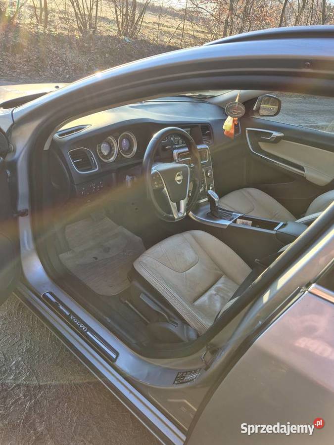 Volvo v60 d2 diesel 16 kombi automat automatyczna