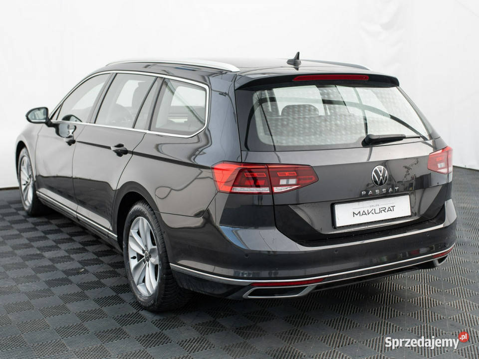 Volkswagen Passat WD4254T15 TSI Elegance DSG Pępowo