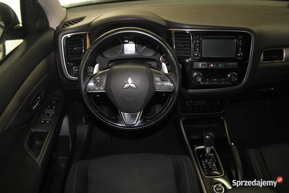 Mitsubishi Outlander INTENSE 4WD Automat Salon Motoryzacja