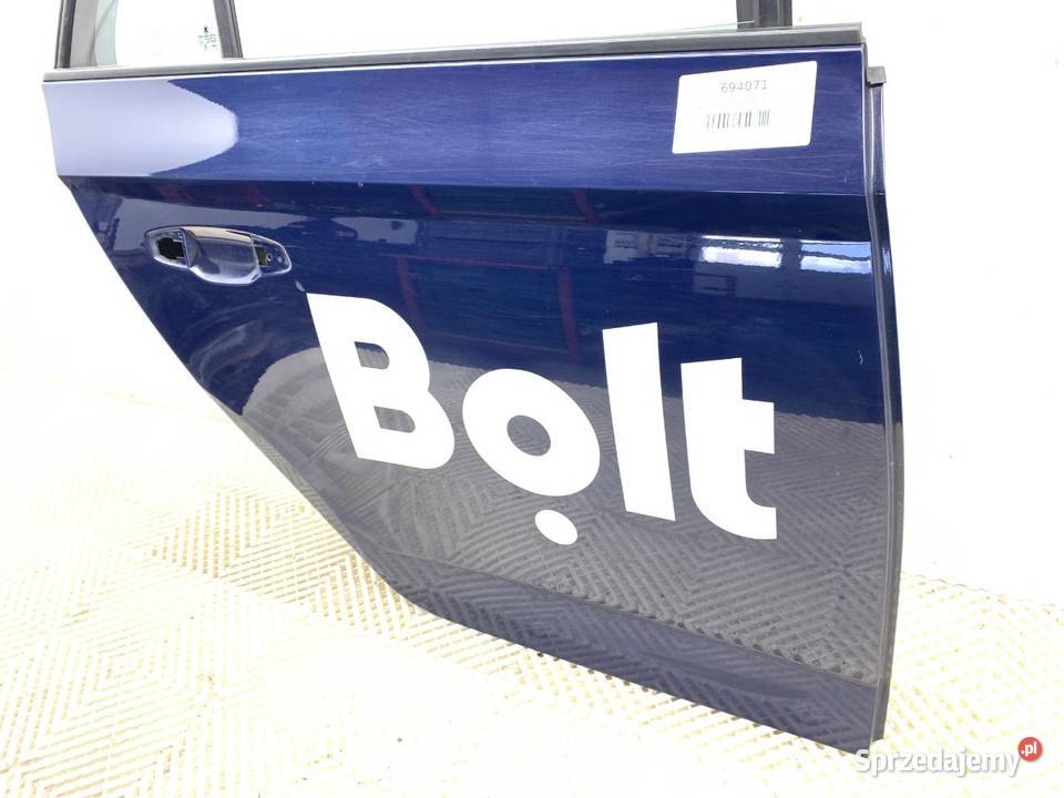 DRZWI PRAWY TYŁ SKODA FABIA III Hatchback LF5A