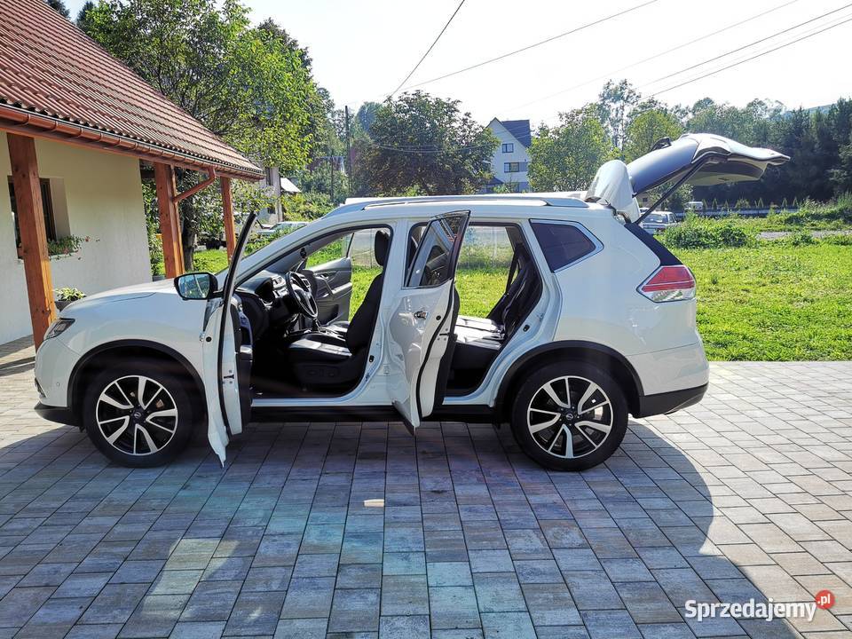 SUV Nissan XTrail Tekna III T32 16 1618cm3 Niedźwiedź