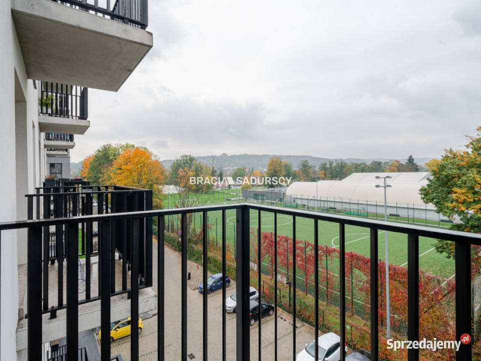 Mieszkanie do wynajęcia 2453m2 3 pokoje Kraków Piętro 4