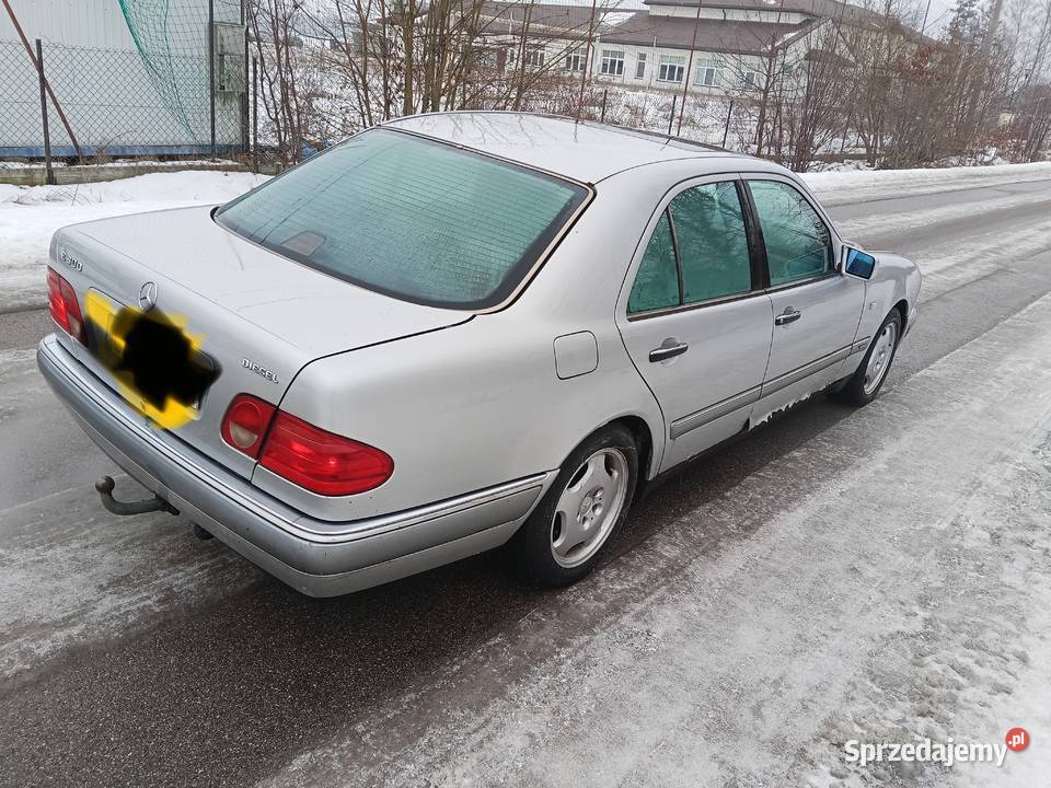 Mercedes okular E300 150KM Motoryzacja