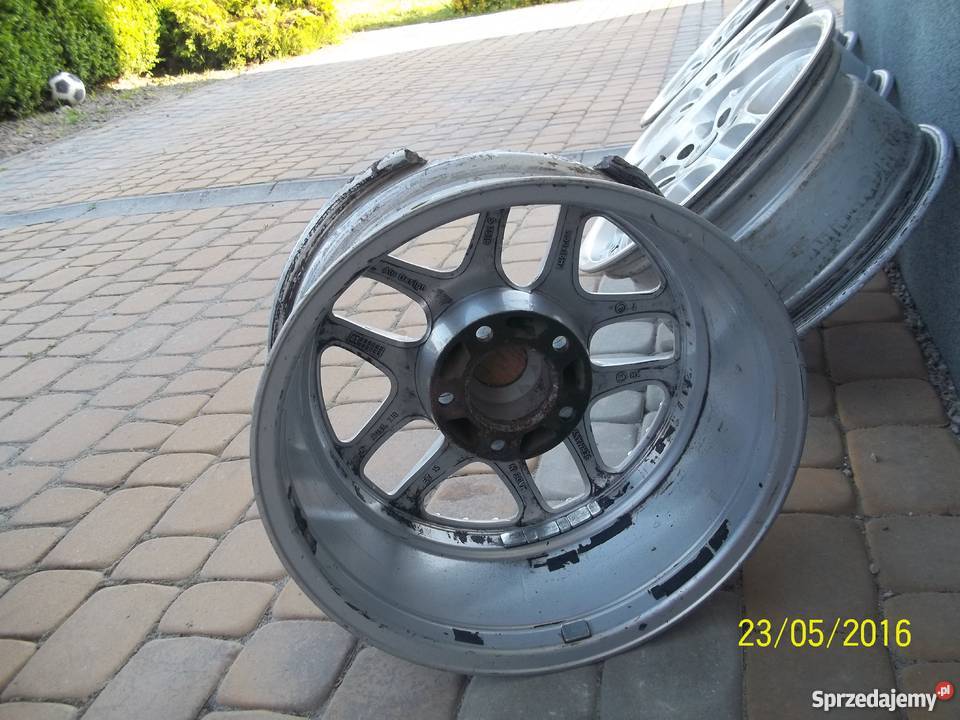 DEZENT S 5X112 75J 16 ET15 jedna uszkodzona Staszów