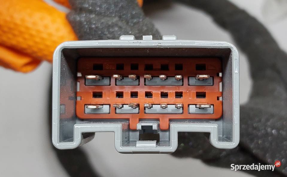 WIĄZKA ZESTAWU GŁOŚNOMÓWIĄCEGO BLUETOOTH VOLVO Mielęcin