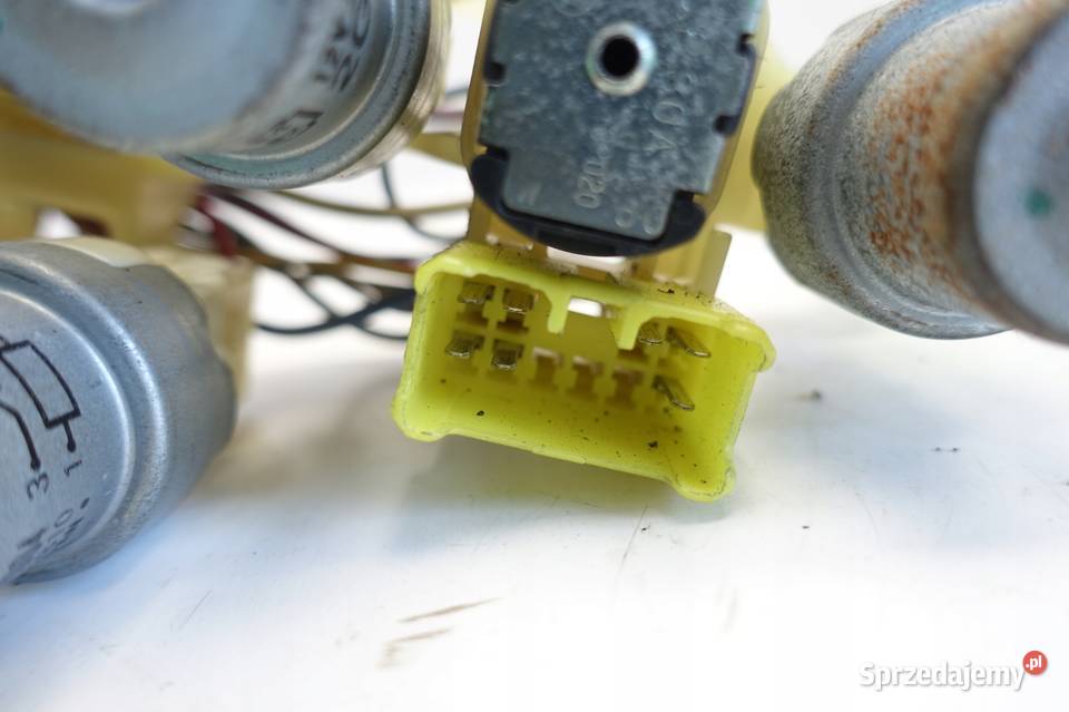 Toyota Supra III 30 i SKRZYNKA BEZPIECZNIKÓW Rudka